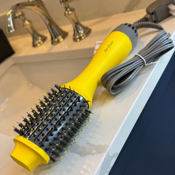 NEW Drybar The Double Shot Blow-Dryer Brush - NIB Retail $155 UPC 819204014870 - Picture 2 of 8